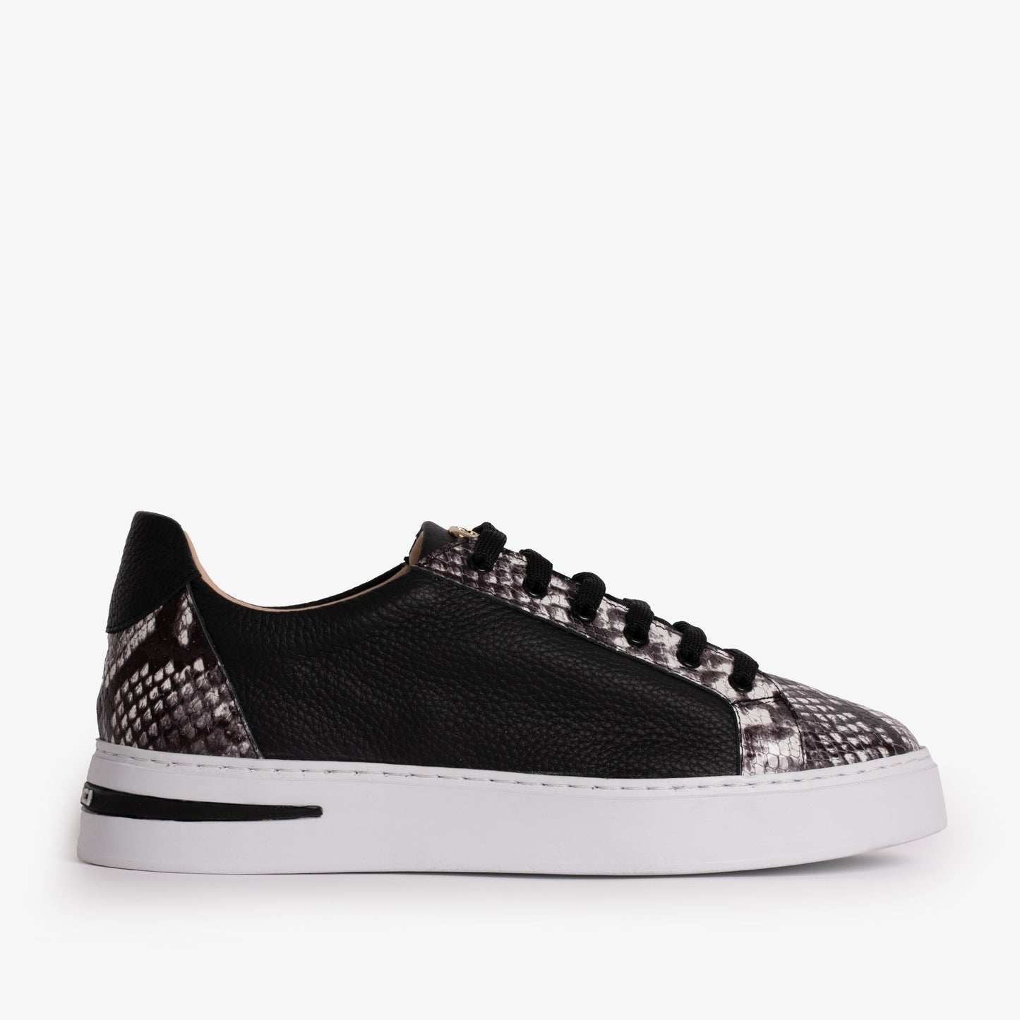 The Burano Black & White Leather Women Sneaker